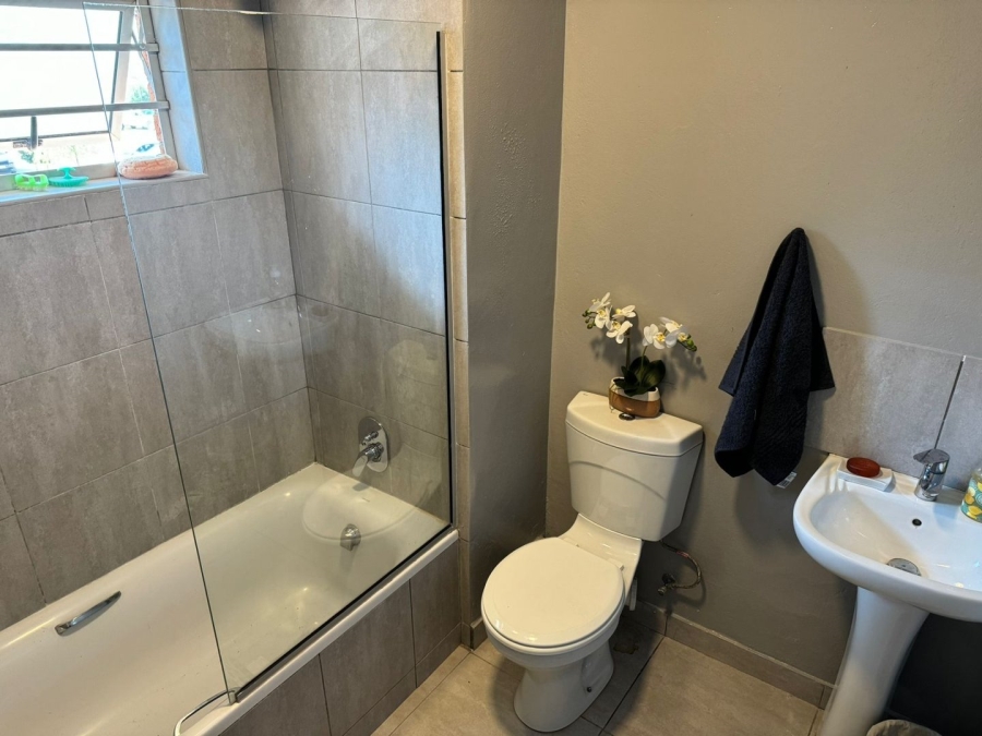 2 Bedroom Property for Sale in Raceway Free State